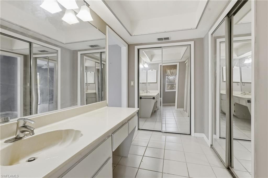 9753 Maplecrest Cir , Lehigh Acres, FL 33936 Photo