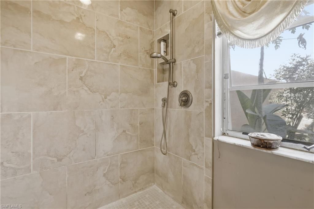 9753 Maplecrest Cir , Lehigh Acres, FL 33936 Photo