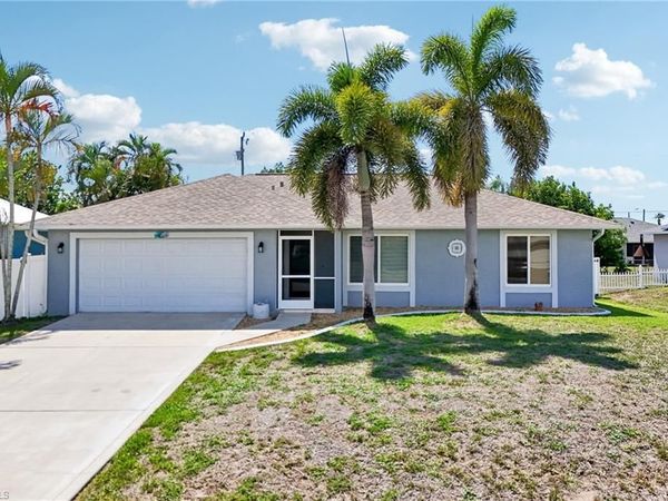 808 SW 14th PL , CAPE CORAL, FL 33991