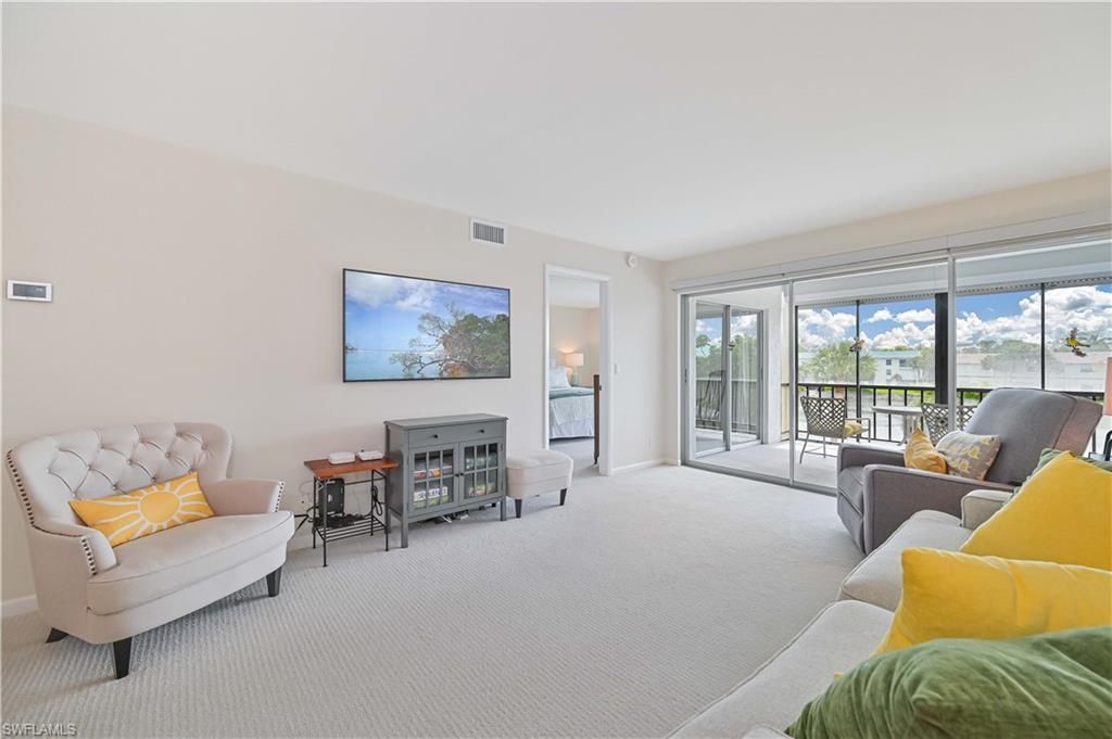 3030 Binnacle Dr , Unit 307, Naples, FL 34103 Photo