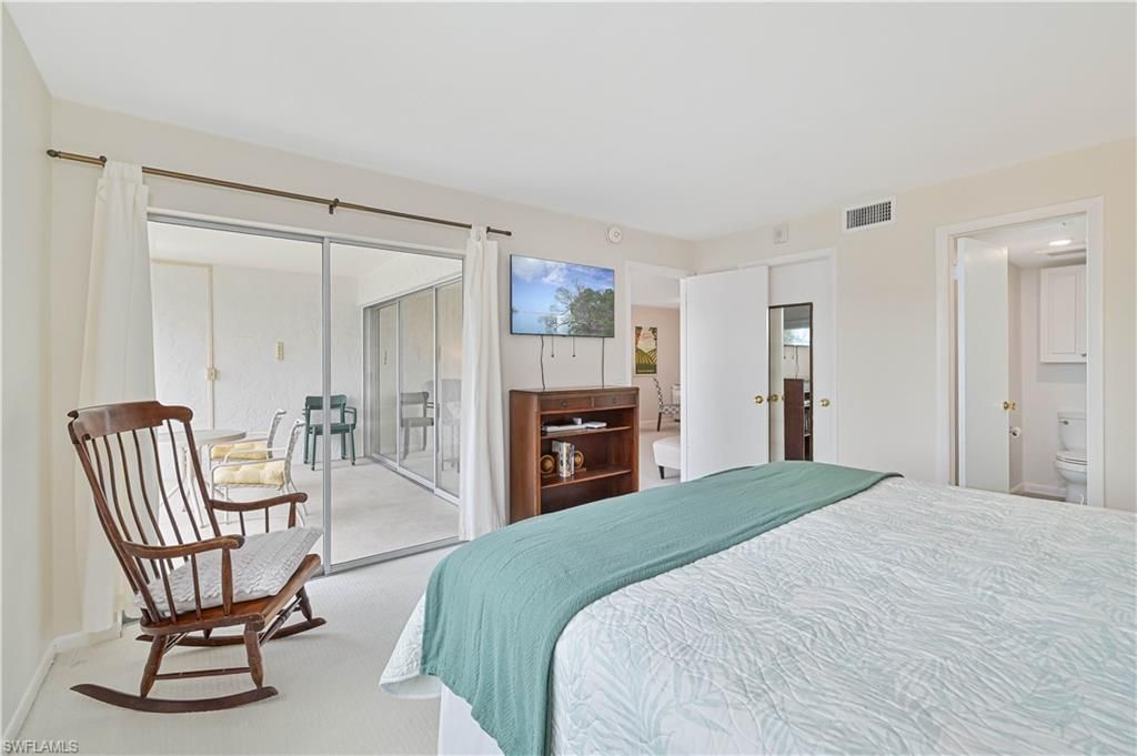 3030 Binnacle Dr , Unit 307, Naples, FL 34103 Photo