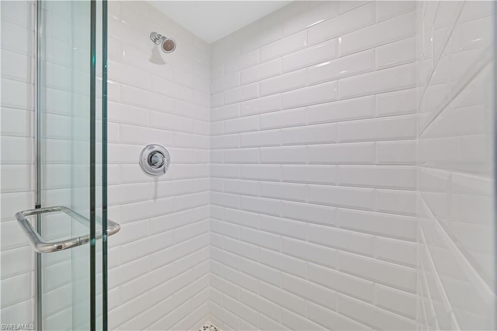3030 Binnacle Dr , Unit 307, Naples, FL 34103 Photo