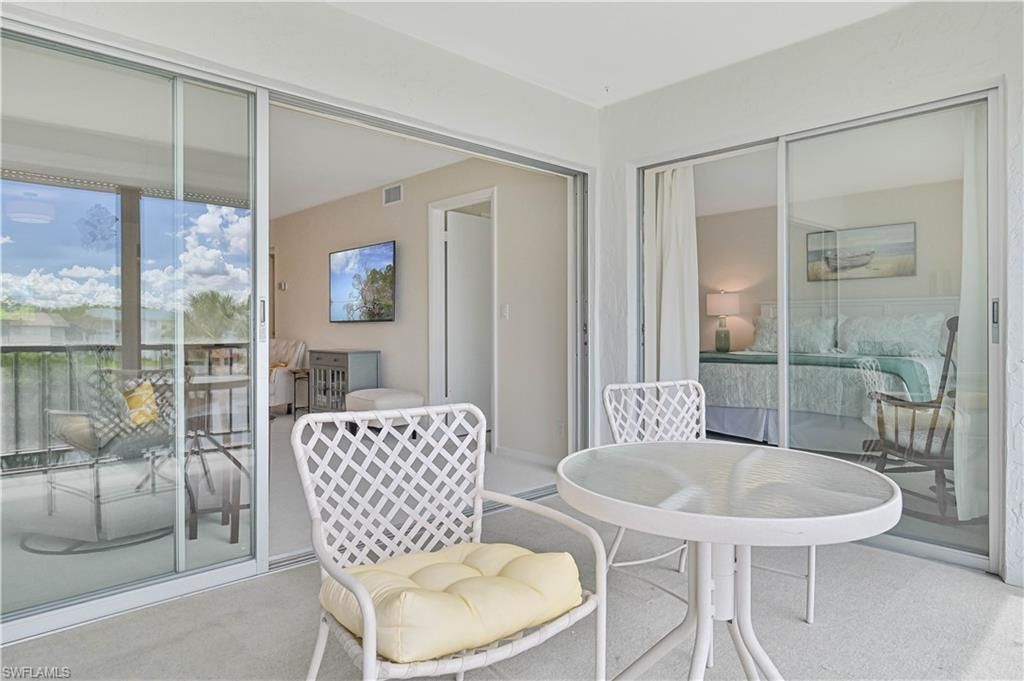 3030 Binnacle Dr , Unit 307, Naples, FL 34103 Photo