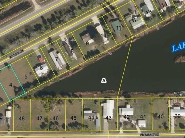 1125 W Miller DR, MOORE HAVEN, FL 33471