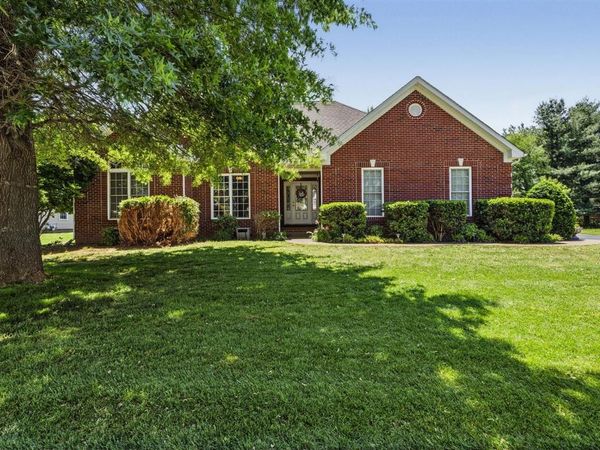 829 Divot Circle , Bowling Green, KY 42104