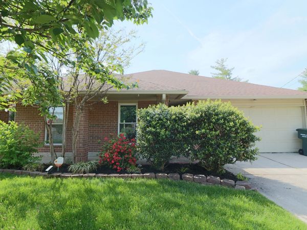 1020 Bret Ridge Dr, Hermitage, TN 37076