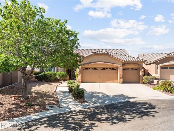 11209 Dell Cliffs Court , Las Vegas, NV 89144