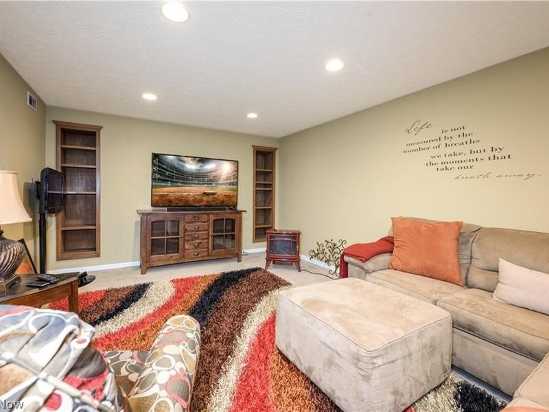 1242 Bexley Circle , Akron, OH 44312 Photo 32