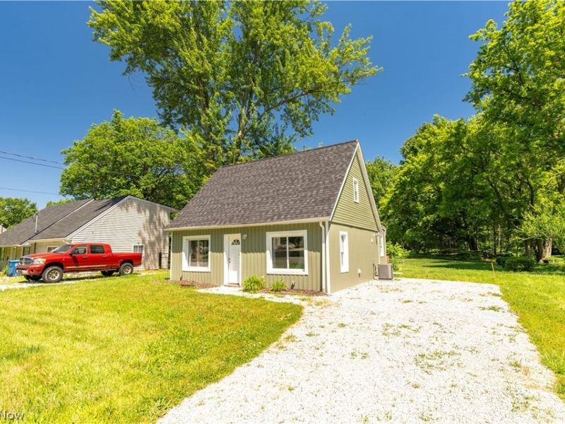 2255 Lake Road, Akron, OH 44312 Photo 2
