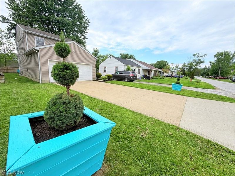 1284 E 348th Street, Eastlake, OH 44095 Photo 2