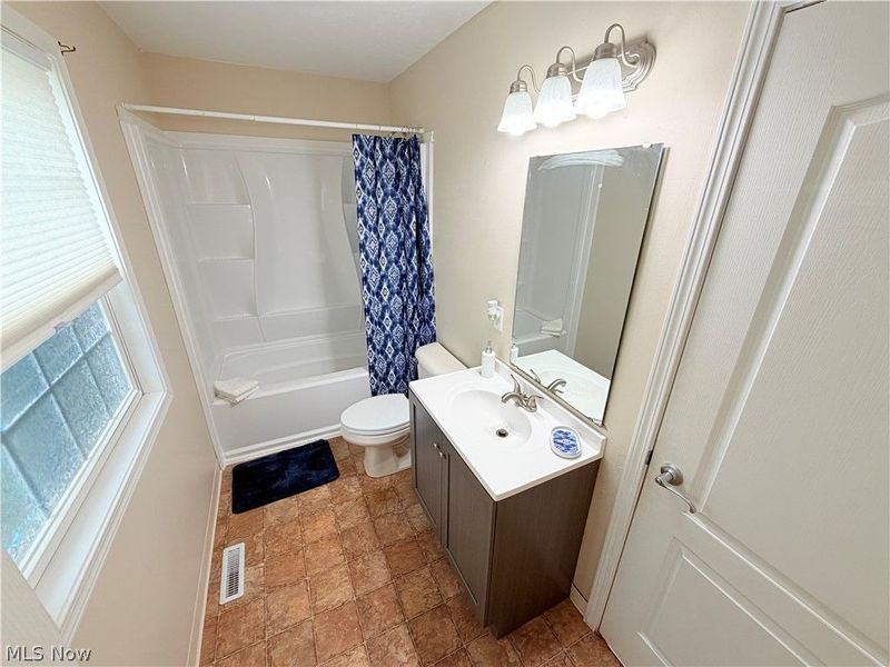 1284 E 348th Street, Eastlake, OH 44095 Photo 33