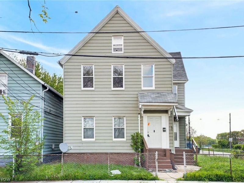 2763 W 32nd Street, Cleveland, OH 44113 Photo 3