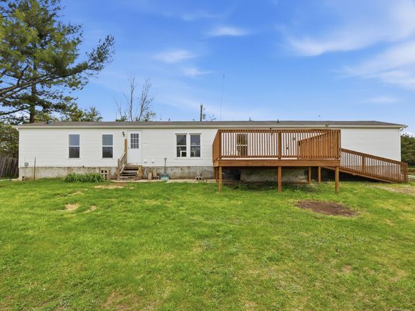 2220 30th Avenue, Blanchard, MI 49310