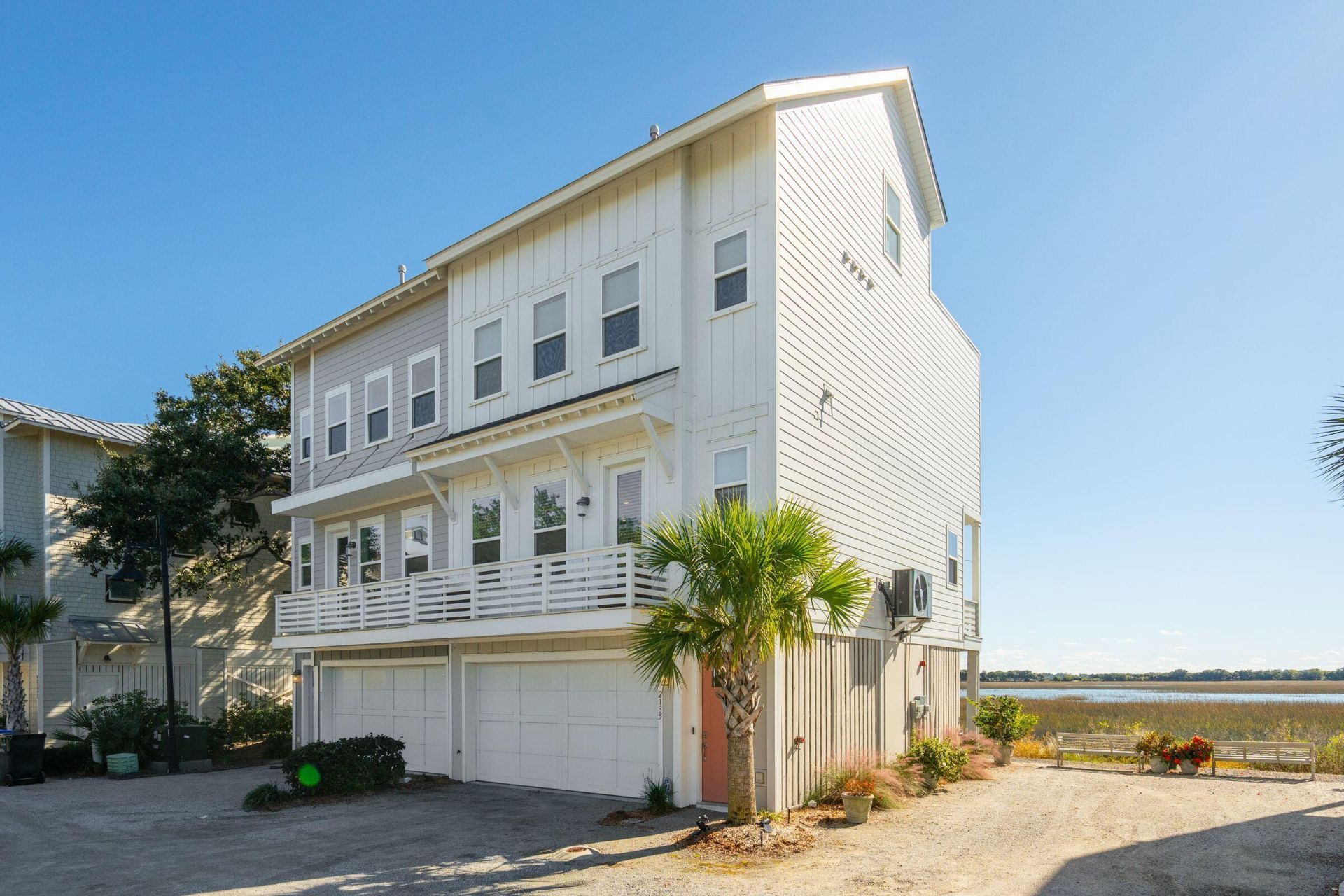 2135 Tides End Road Photo 4