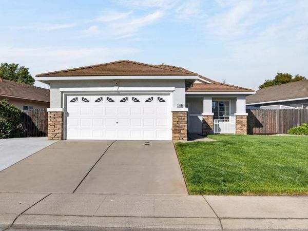 7915 NEYLAND Way, Sacramento, CA 95829