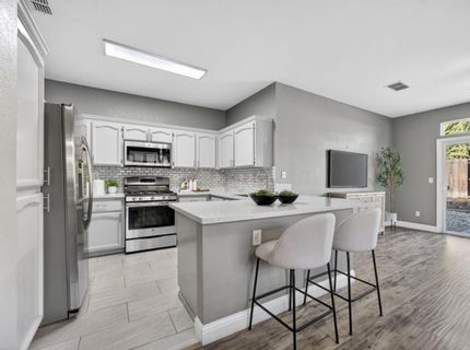 7915 Neyland Way, Sacramento, CA 95829 Photo