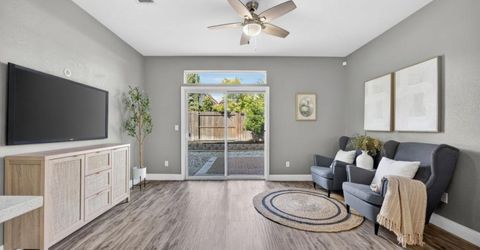 7915 Neyland Way, Sacramento, CA 95829 Photo