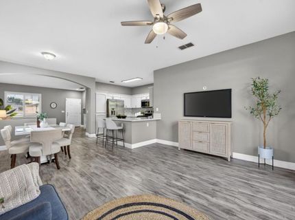 7915 Neyland Way, Sacramento, CA 95829 Photo