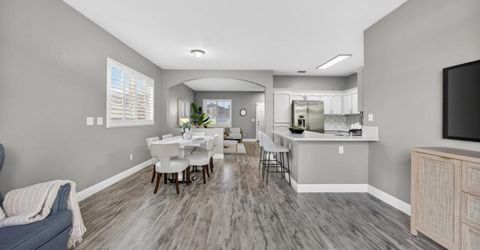 7915 Neyland Way, Sacramento, CA 95829 Photo
