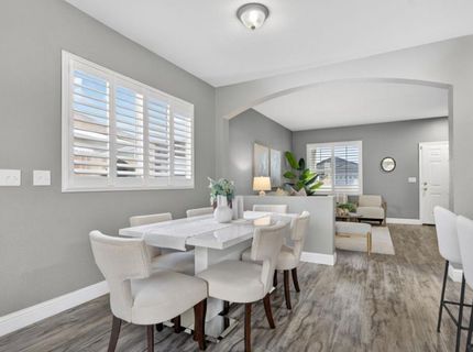 7915 Neyland Way, Sacramento, CA 95829 Photo