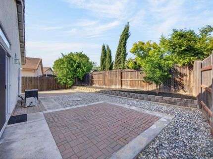 7915 Neyland Way, Sacramento, CA 95829 Photo