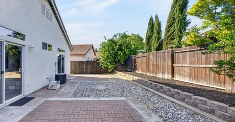 7915 Neyland Way, Sacramento, CA 95829 Photo