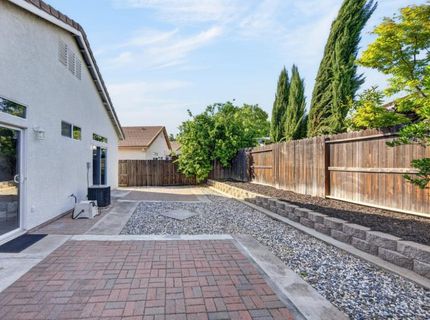 7915 Neyland Way, Sacramento, CA 95829 Photo