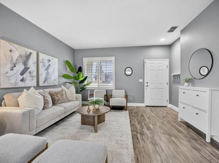 7915 Neyland Way, Sacramento, CA 95829 Photo