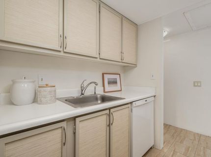 2492 Larkspur Ln #200, Unit 200, Sacramento, CA 95825 Photo