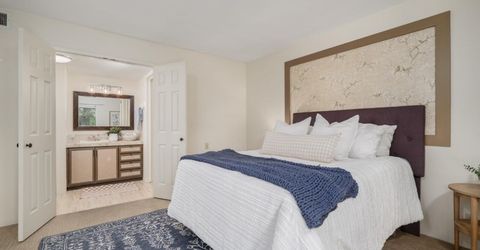 2492 Larkspur Ln #200, Unit 200, Sacramento, CA 95825 Photo