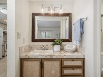 2492 Larkspur Ln #200, Unit 200, Sacramento, CA 95825 Photo