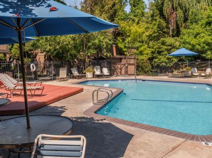 2492 Larkspur Ln #200, Unit 200, Sacramento, CA 95825 Photo