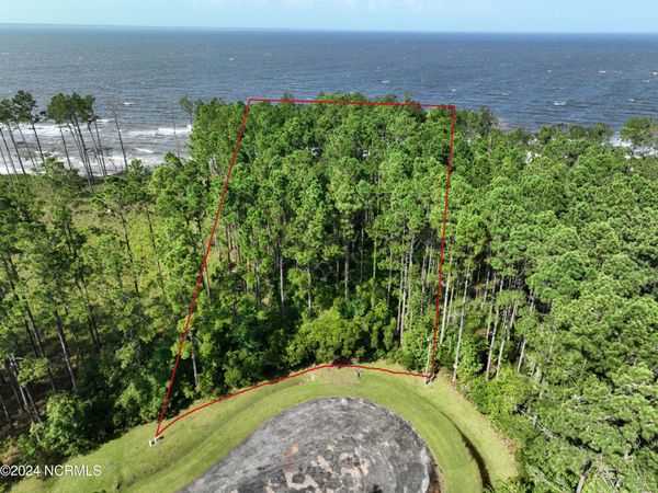 133 Bluefin Court , Beaufort, NC 28516