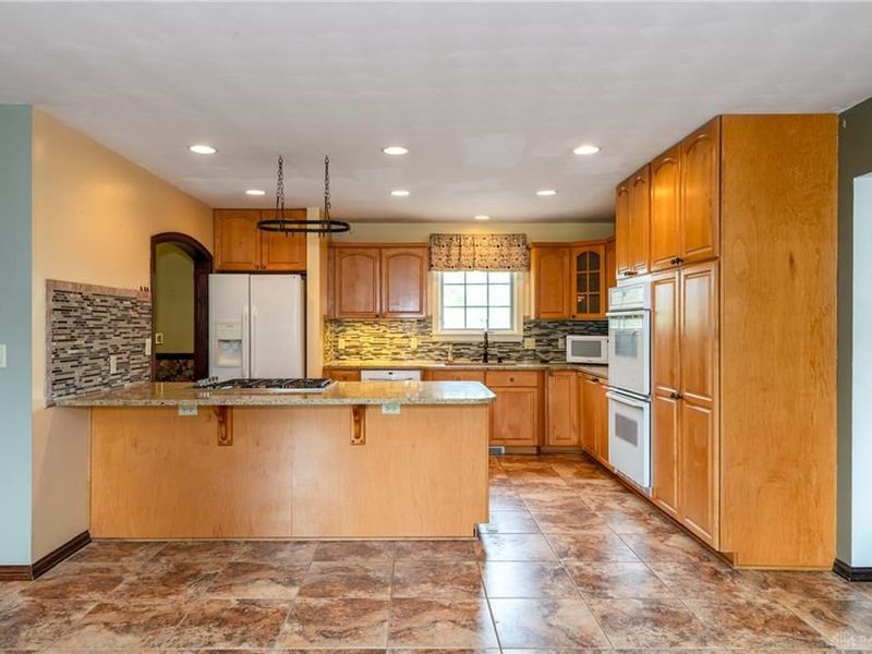 9981 Ridge Acres Lane, Union, OH 45322 Photo 11