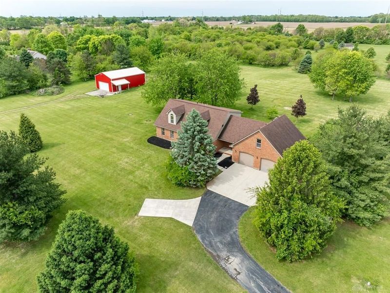 9981 Ridge Acres Lane, Union, OH 45322 Photo 2
