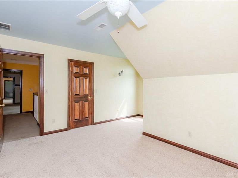 9981 Ridge Acres Lane, Union, OH 45322 Photo 29