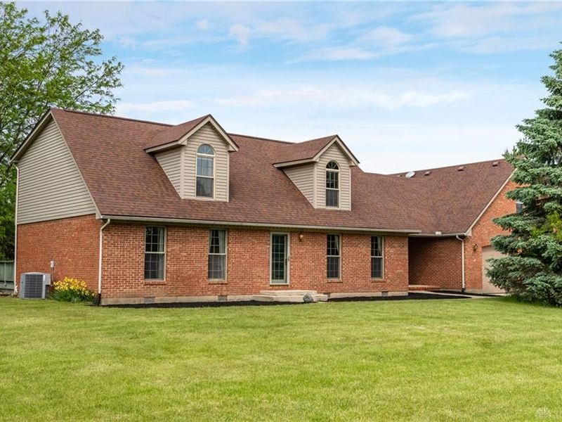 9981 Ridge Acres Lane, Union, OH 45322 Photo 5