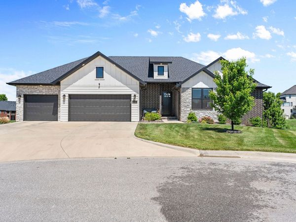 5961 S Doubletree Court, Springfield, MO 65810