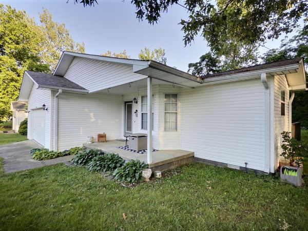 918 Montclair Drive , Poplar Bluff, MO 63901