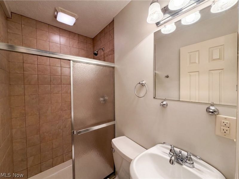 10845 Gregory Lane, North Royalton, OH 44133 Photo 6