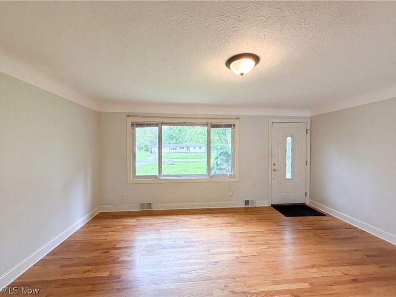10845 Gregory Lane, North Royalton, OH 44133 Photo 8