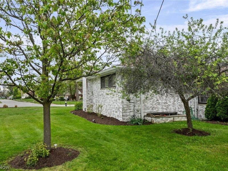 24917 Electric Drive, Bay Village, OH 44140 Photo 21