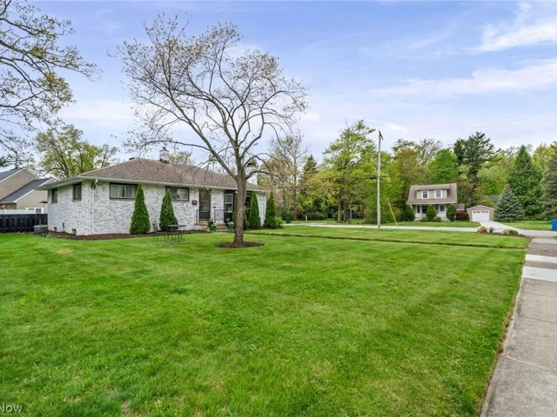 24917 Electric Drive, Bay Village, OH 44140 Photo 22