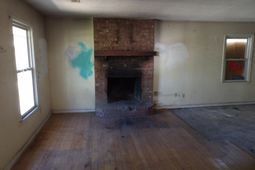 102 Desi Court photo 4