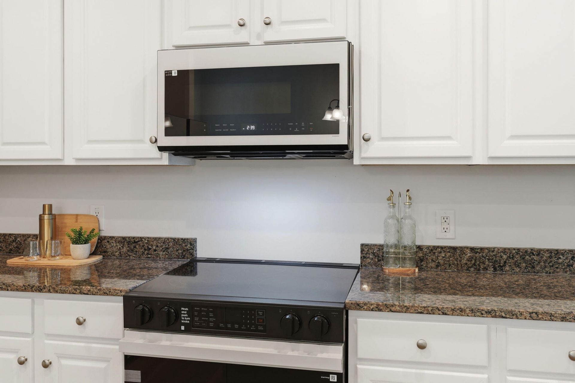193 Meadow Wood Road Photo 10