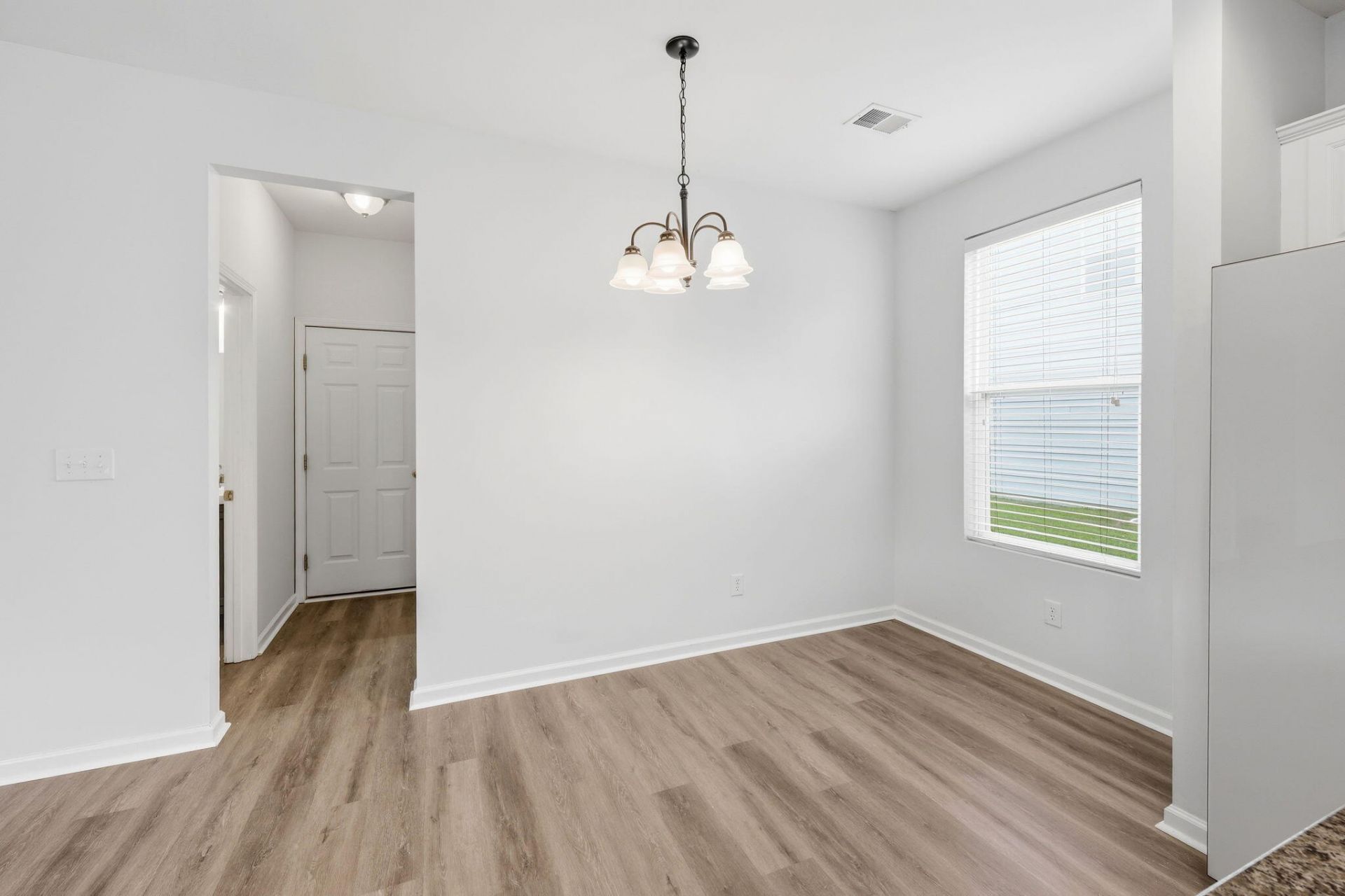 193 Meadow Wood Road Photo 11