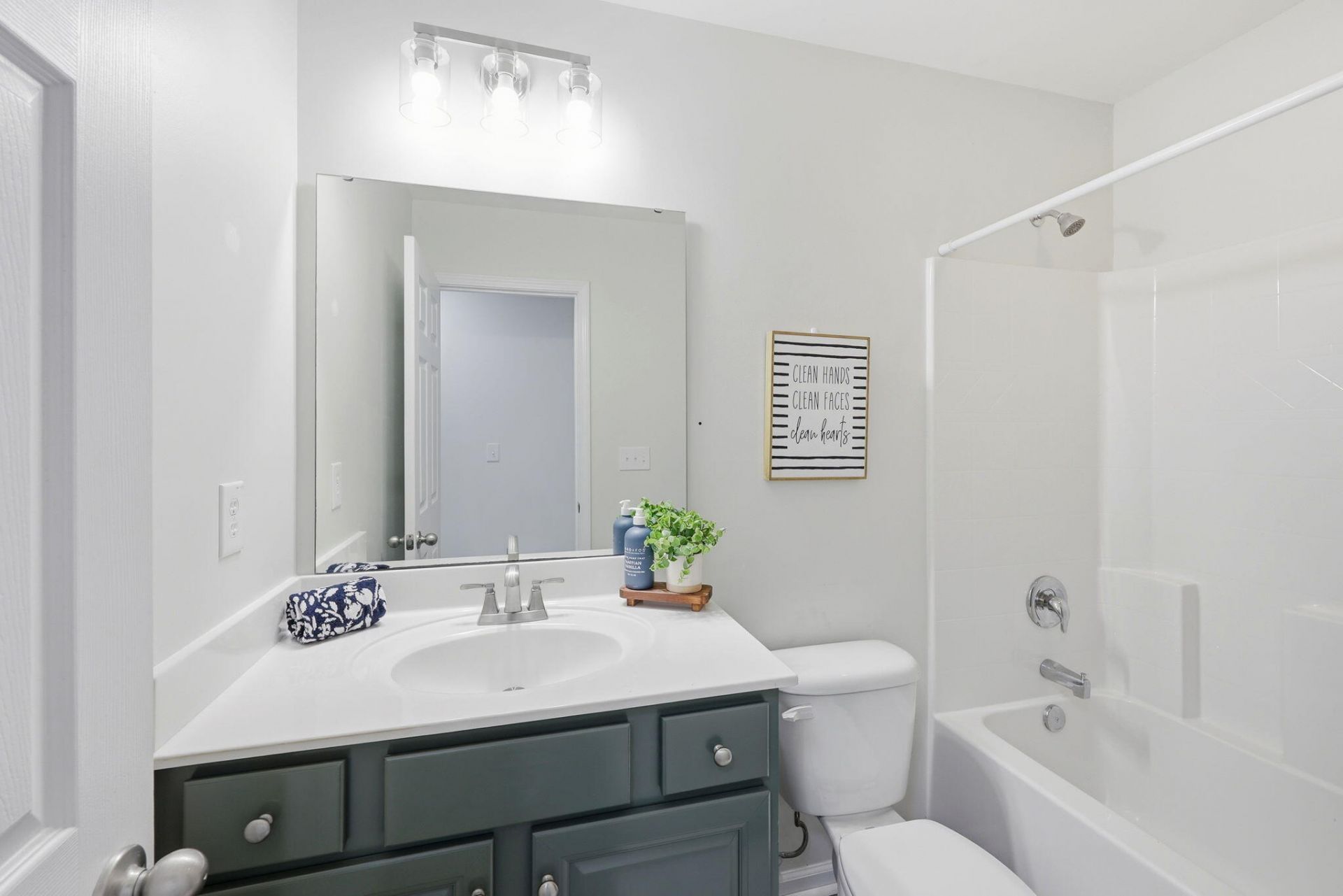 193 Meadow Wood Road Photo 23