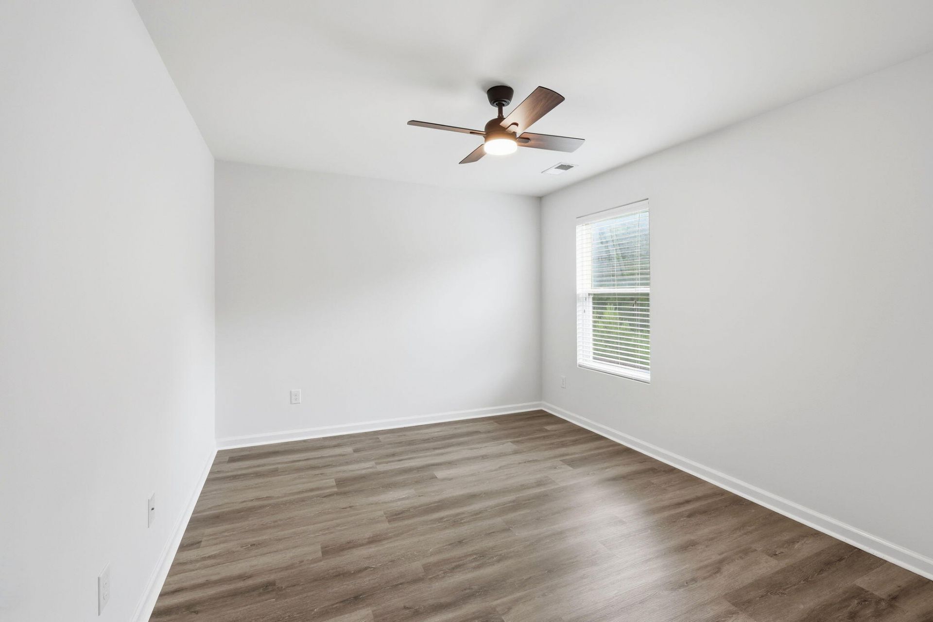 193 Meadow Wood Road Photo 25