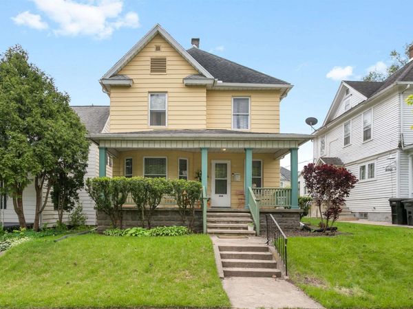 208 E Navarre Street, South Bend, IN 46601