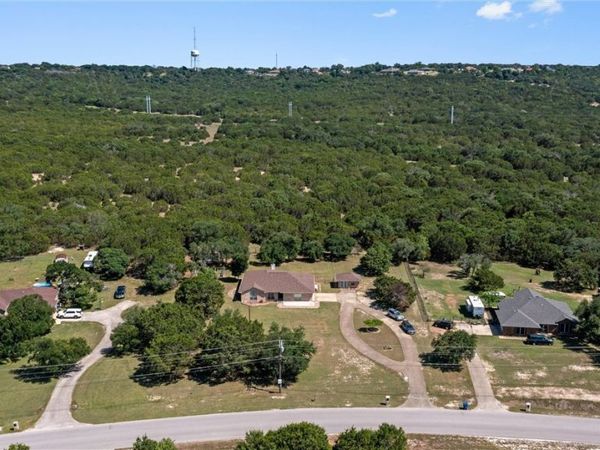2918 Big Divide Road , Copperas Cove, TX 76522